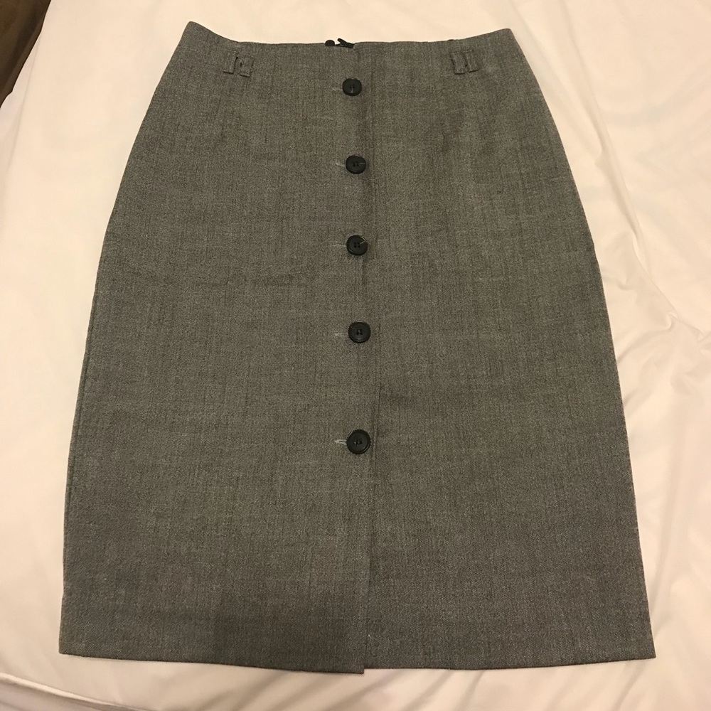 Hnm Size 6 Women’s Skirt